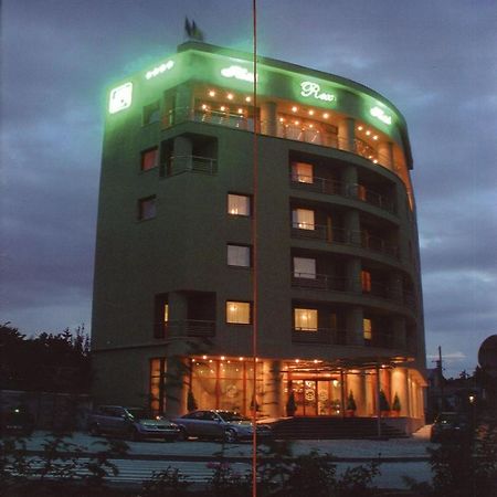 Hotel Rex Tulcea Exterior photo
